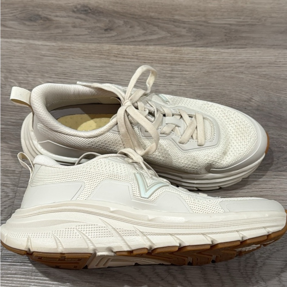 Vionic Athleisure Tennis Shoe